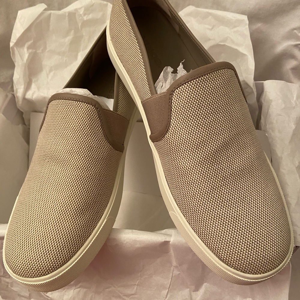 *VINCE.* PRESTON SLIP-ON CANVAS WOODSMOKE SNEAKER
